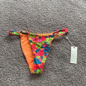 Frankie’s bikinis bottoms